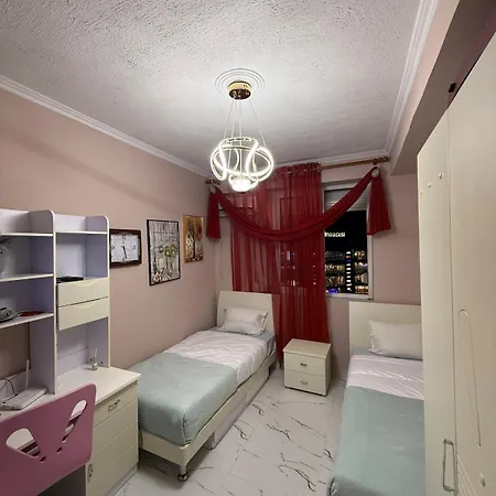 Familiar Apartmán Tirana